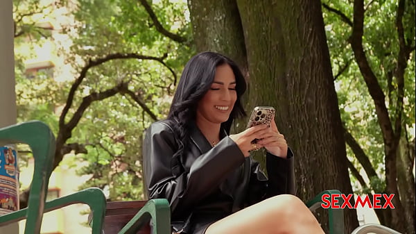 SEXMEX - SEXY CHICK TEACHES SPANISH TO A TOURIST . Ashley Sanz