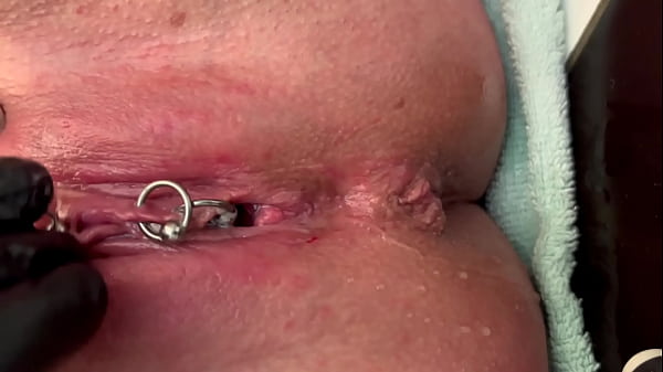 Pierced Clit Hard Rubbing in Latex Gloves and Hard Stream PEE  