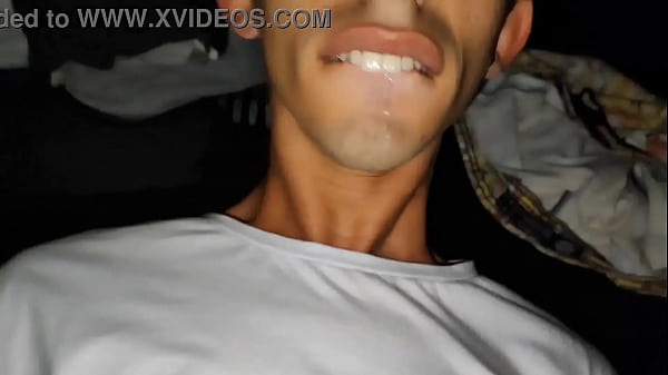 dei um carona e ele pagou com o cu