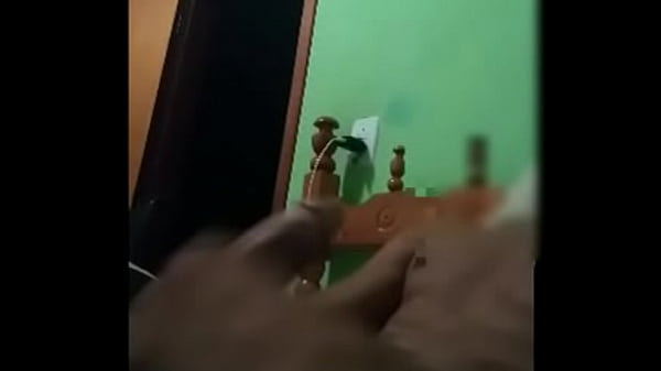 Cadeirante roludo na punheta  