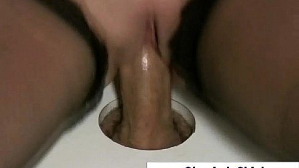 Gloryhole amateur jizzed