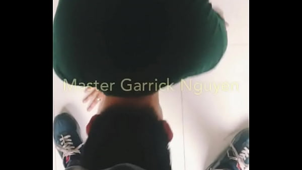 Worship The King - Who rules dogs and everyone