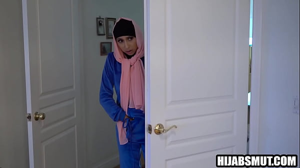 Virgin girl in hijab fucked by prayer leader