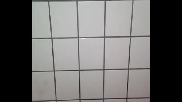 Adoro fuder enquanto uso ela 