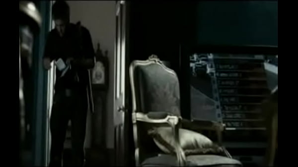 Teresa Palmer Shows Her Breasts