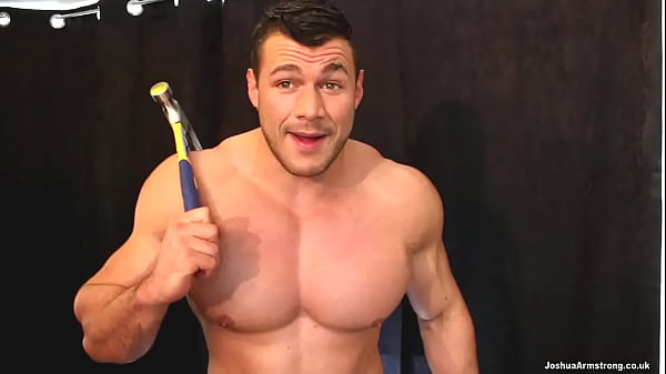 Suck my blue collar muscle dick  