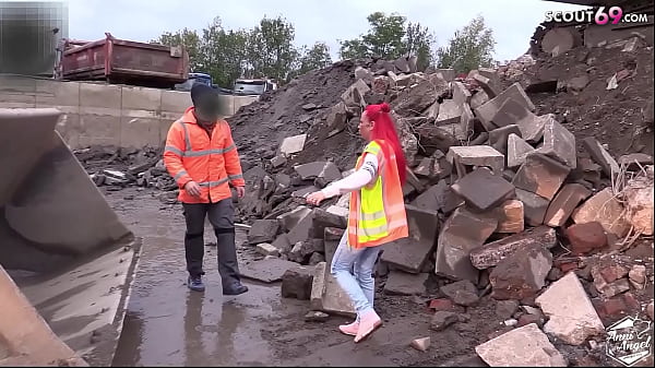 Schlanke deutsche rothaarige Amateurin Anni Angel von Bauerarbeiter schnell durchgezogen  