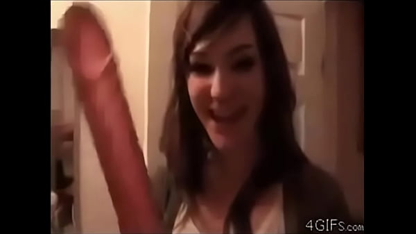 Mujer con garganta profunda