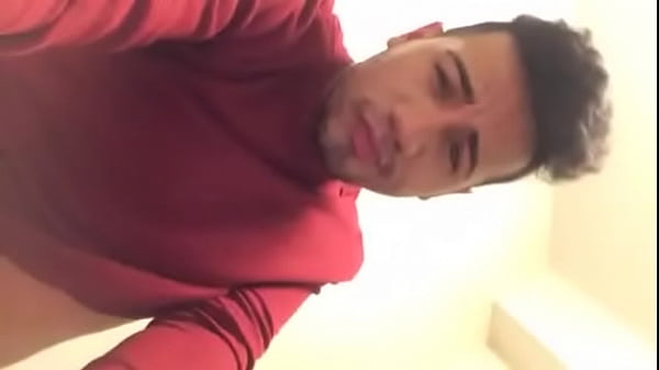 Moreno dotado Comendo o Namorado -  Gayrotos - http://gayrotos.blogspot.com