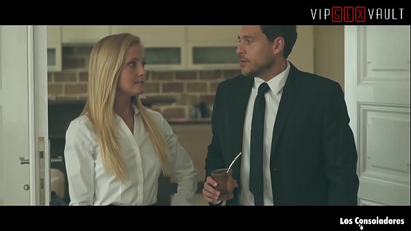 VIP SEX VAULT - Swinger Naughty Couple Invites New Member In Their Game (Sicilia Model And Arteya)  