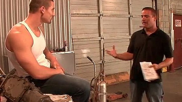 Hunky stud gets his hard fat cock sucked gays