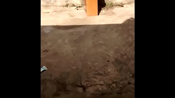 Elvie Slutty en ext&eacute;rieur - Partie 3