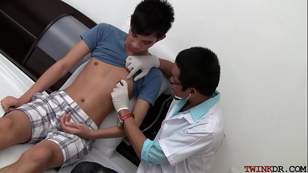 Skinny Asian cums while barebacked by his medic in duo 
