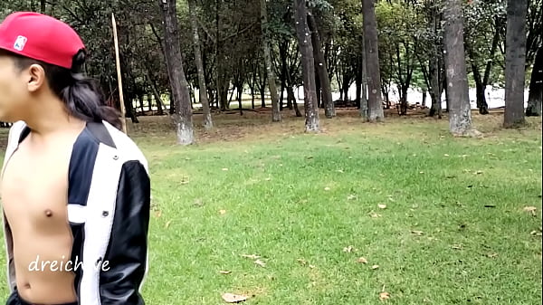 Entrenado como puta en el parque con morbo en espa&ntilde;ol
