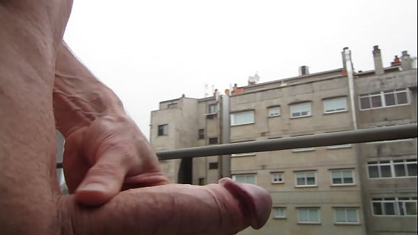 Exhibitionist outside hotel room