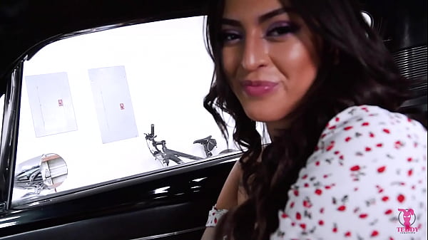 Teddy Tarantino Met Latina Babe From Parking Lot, Gets Fucked in my Mustang '67