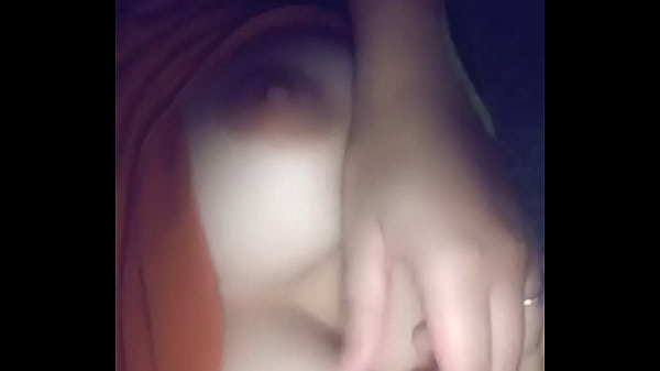 18yo enjoying her boobs