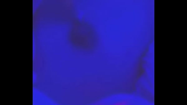 老公睡着了 我自己玩