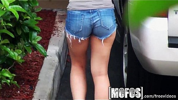 Mofos - Aubrey Sky shows off her booty