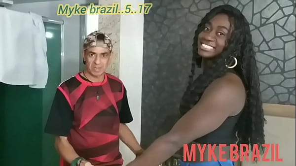 Fernanda chocolate e uma atendente de luxo ela atende muito bem ela e uma mulher muito gostar&aacute; ela pediu pra gozar na boca dela v com no Rd e no sheer