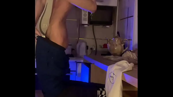 Fingering while no one is home 