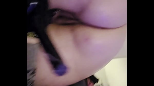 Amateur BBW Milf Candid Sandra gets some real booty worship from her horny husband  