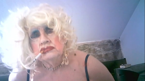 Nasty smoking bar girl whore Sarah, the aging fuckpig fag, wants to suck your cock