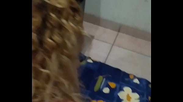 Casada le llama su esposo mientras est&aacute; en acci&oacute;n