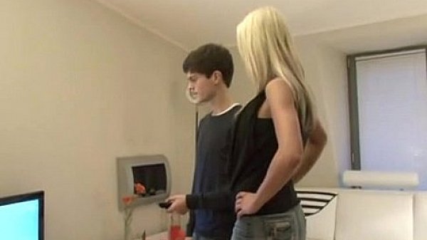 Sohn vom Nachbarn Jesse Lee James