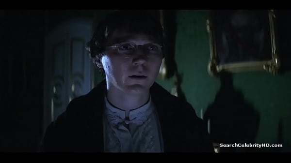 Tuppence Middleton War And Peace S01E01 2016