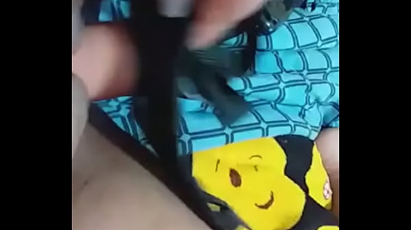 Amiga puta da minha namorada  