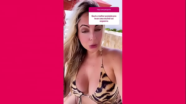 Desse jeito ela vai gozar muito, fa&ccedil;a desse jeito e deixe ela louca de tes&atilde;o! Te espero no meu site Hot www.soyjoy.sambaplay.tv/ 