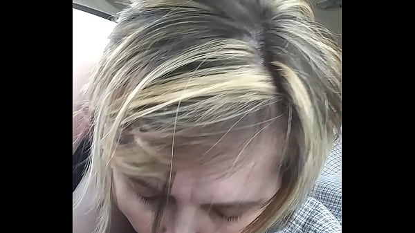 Bbw giving head in car. 