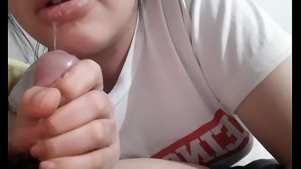 Pinay Girlfriend Giving Nice Blow On His Man's Dick