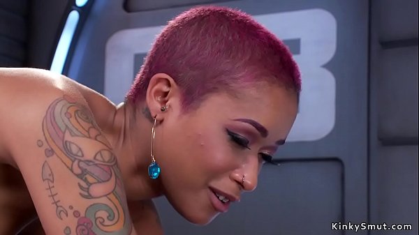 Redhead short haired ebony masturbating with vibrator till fucking machine 