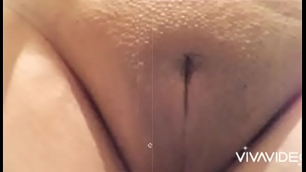 Cu&ntilde;ada colorada Exitada 