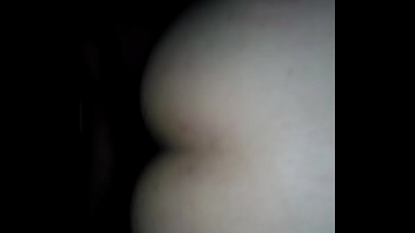 Moreno mascarado comendo a passiva gemedeira 