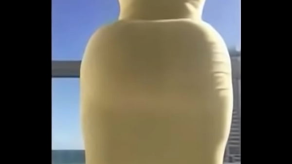 Booty clap and Twerk in yellow dress low