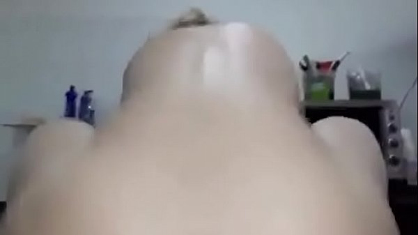 Quicou no pau por dinheiro buceta gostosa 