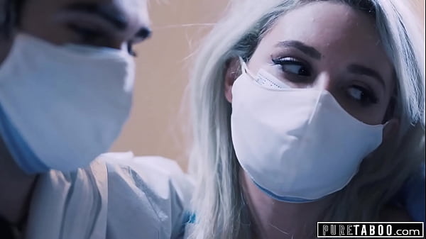 Even With A Mask This Babe Is Still Horny