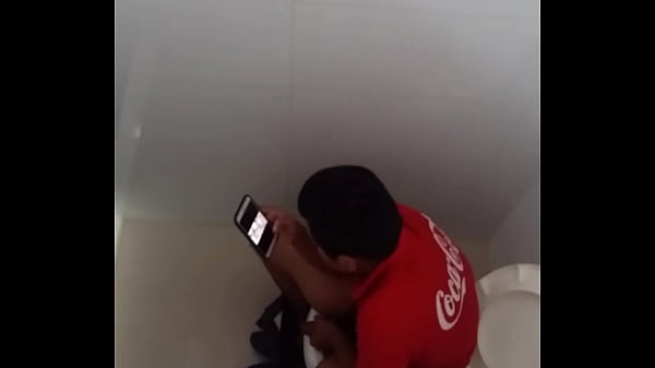 Urubo ba&ntilde;o p&uacute;blico Santa Cruz