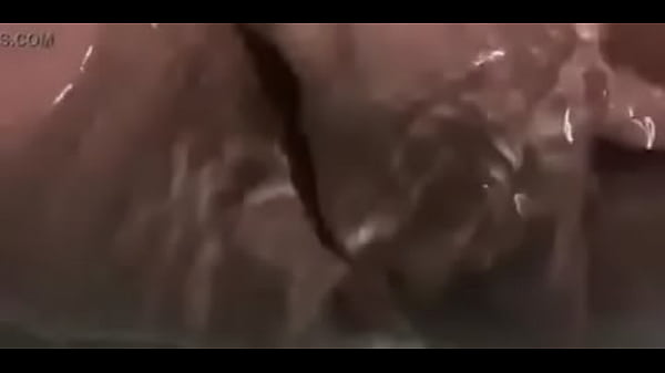 siririca gostosa na banheira  