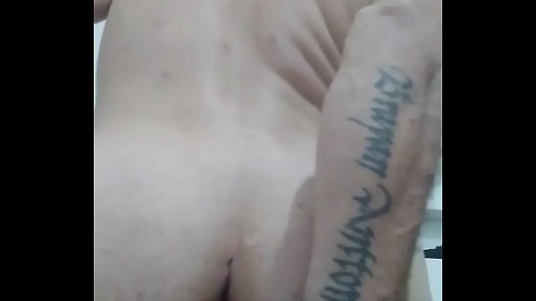 Bissexual most que est&aacute; pronto p levar rola