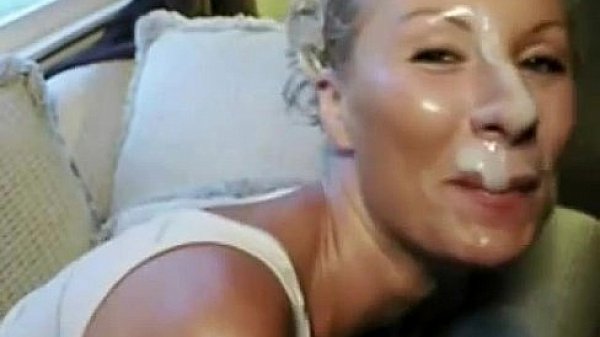 Amateur wife gives oral relief 24