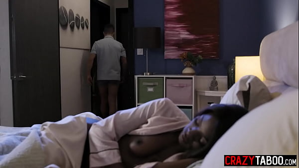 Sexy ebony MILF Ana Foxxx finally gave a blowjob and enjoyed hardcore sex