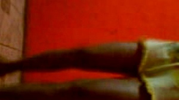 GATINHA LOIRINHA DAN&Ccedil;ANDO E SE MOSTRANDO GOSTOSA