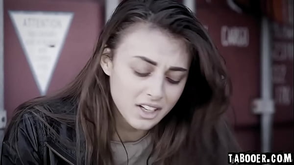 Evelyn found a sugar mama, and wants her best friend Gia to also be taken cared off