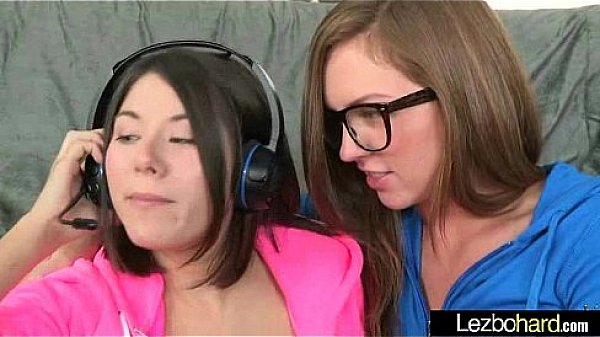 Lesbians Girls Eat And Kiss Each Other Their Wet Holes movie-14