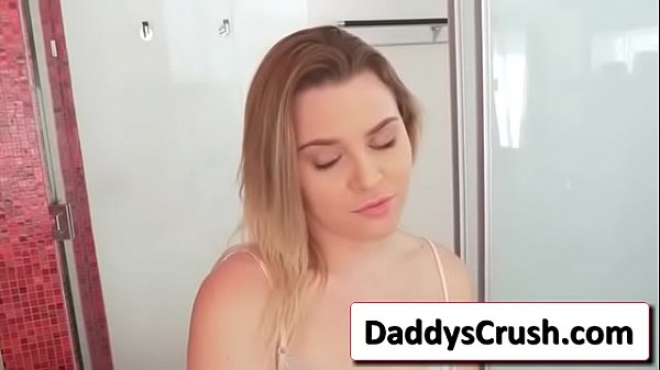 Superb teen girl enjoy blowjob on cam