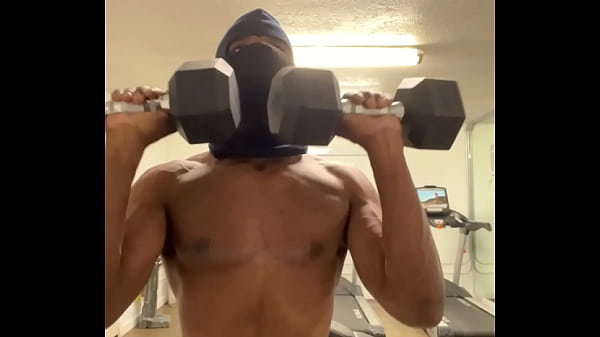 Working out my Neck and shoulders for the ladies!